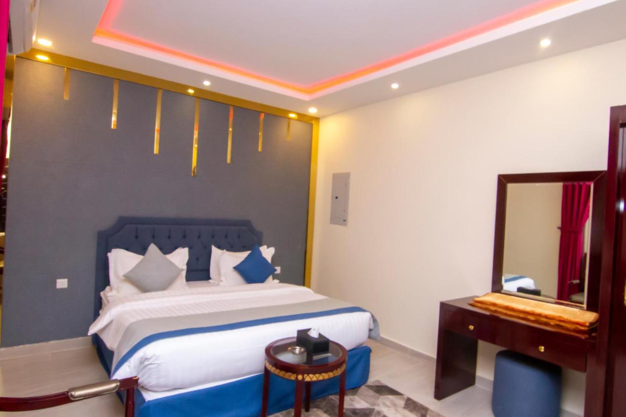 ال متعب سويتس الفلاح 1 Aparthotel Riaad Buitenkant foto