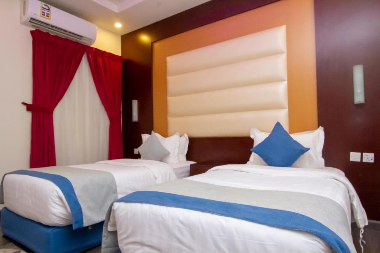 ال متعب سويتس الفلاح 1 Aparthotel Riaad Buitenkant foto