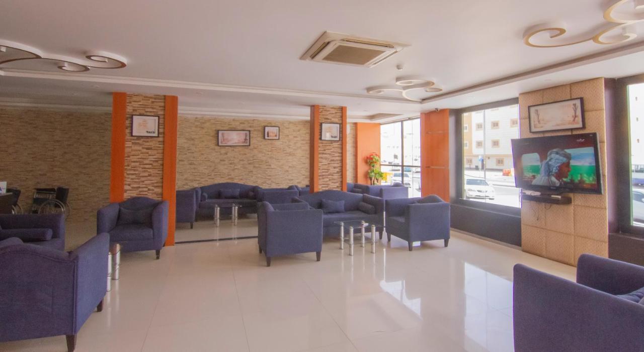 ال متعب سويتس الفلاح 1 Aparthotel Riaad Buitenkant foto